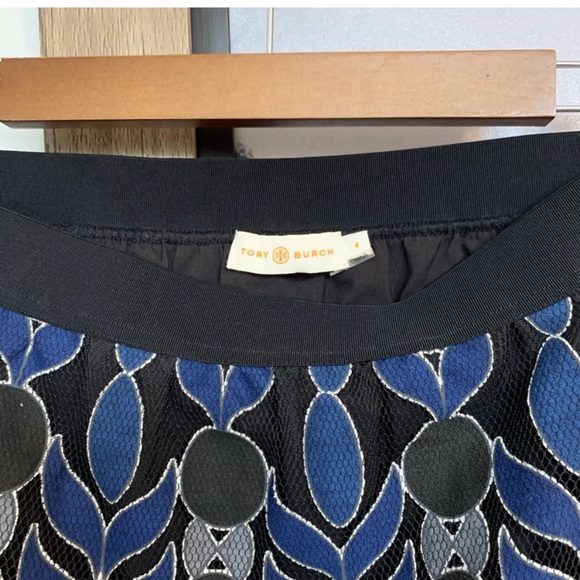 Tory Burch lace pencils skirt, size 4, - Picture 7 of 8